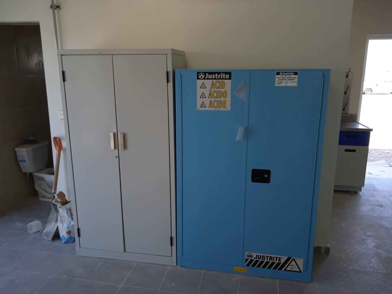 Gabinetes de seguridad para sustancias peligrosas